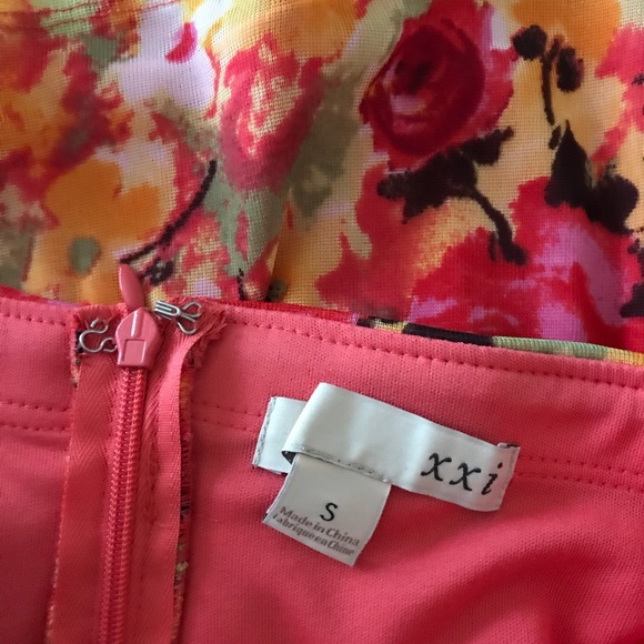 Forever 21 strapless multicolored floral dress - Picture 4 of 4